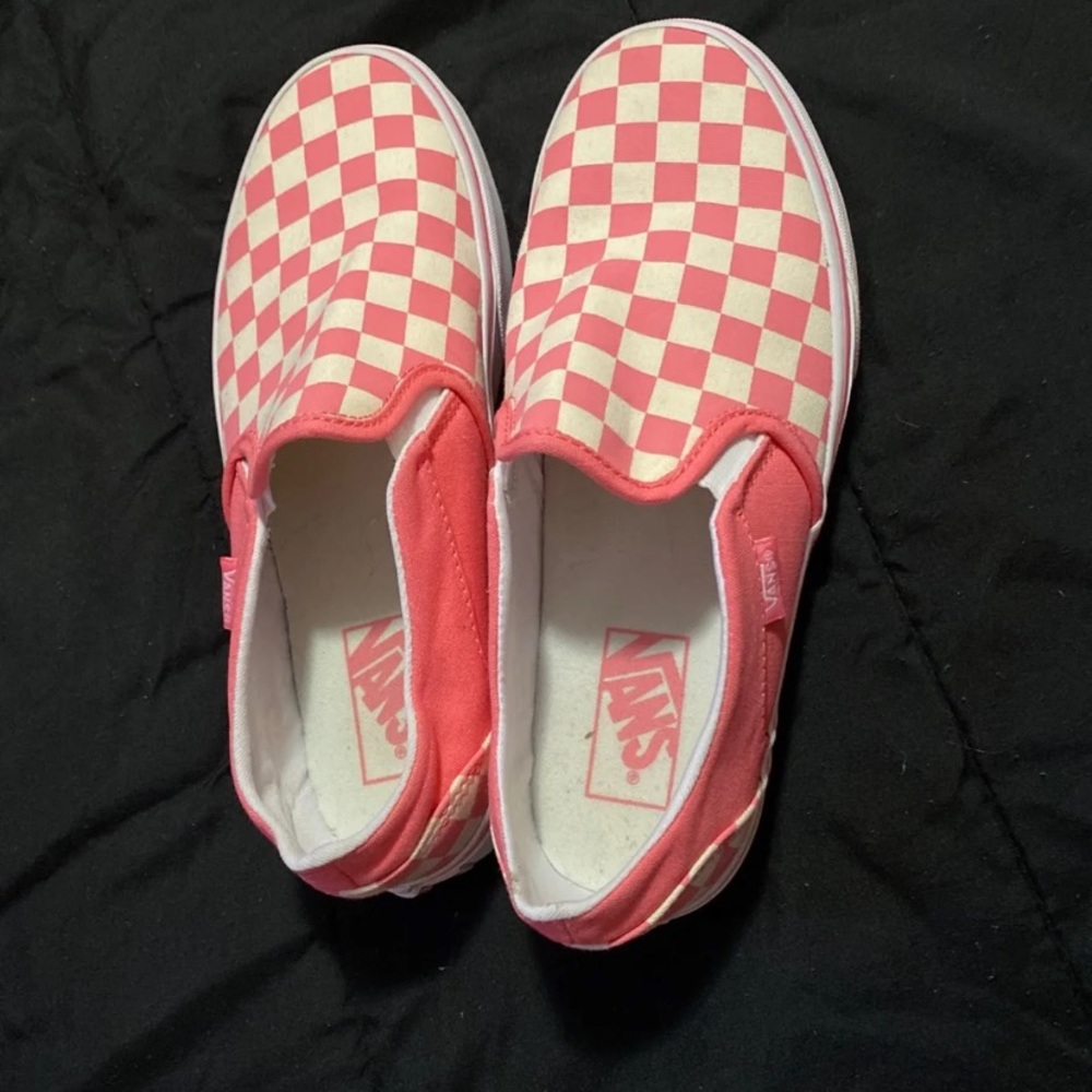 Pink checkered vans slip ons